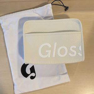 Glossier White Holiday Beauty Bag Limited Edition